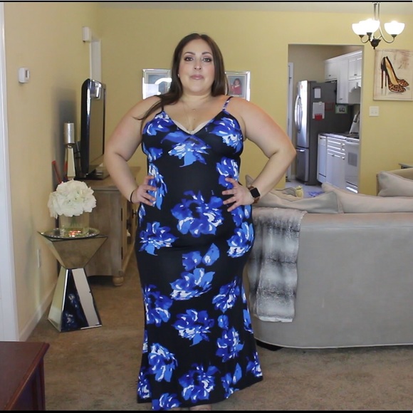 yoins Dresses & Skirts - Mermaid style blue floral dress